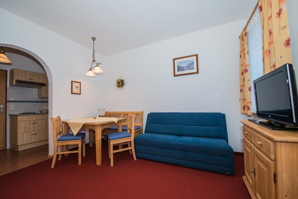 Aparthotel Ederhof Schlanitzen Habitación foto